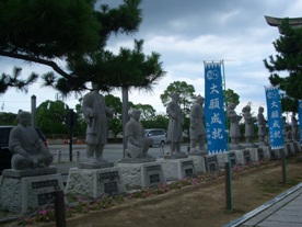 akou small 1.jpg
